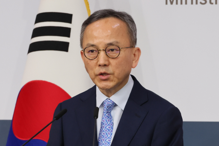 브리핑하는 박일 외교부 대변인. 연합뉴스