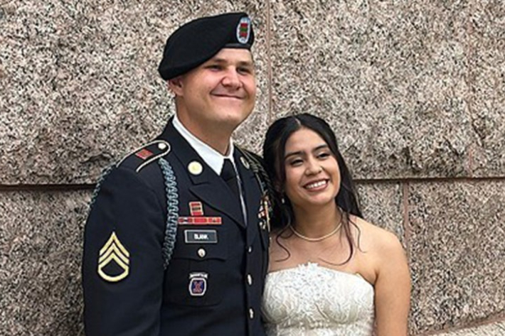 지난 3월 결혼식을 올린 매슈 블랭크 하사와 아내 애니 라모스. 연합뉴스