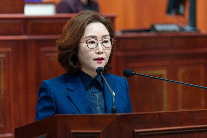 군산시의회 이연화 의원이 7일 5분발언을 하고 있다. 군산시의회 제공