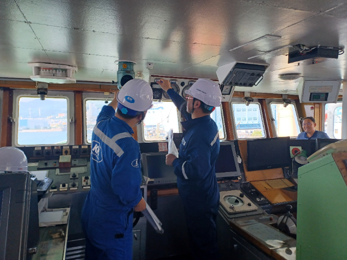 선박 점검 사진. 부산지방해양수산청 제공