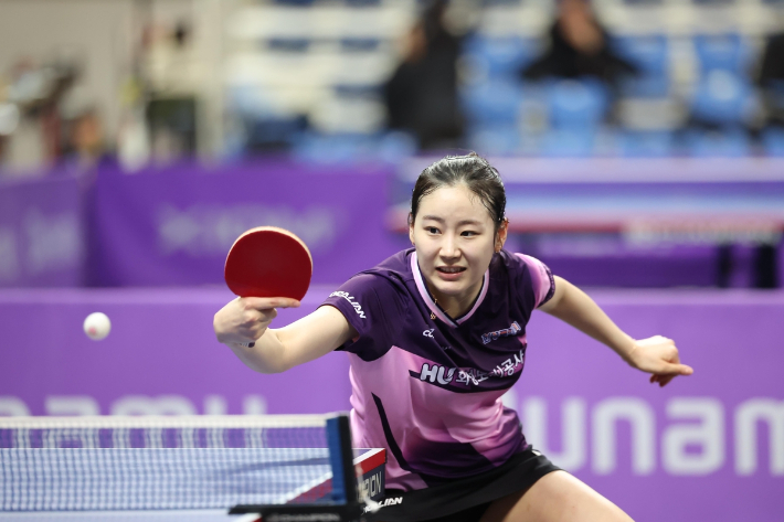 생애 첫 태극 마크와 함께 세계선수권 출전 티켓을 얻은 여자 탁구 유시우. 대한탁구협회 