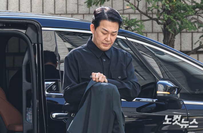 공판 증인 출석하는 박성웅