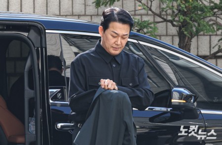 공판 증인 출석하는 박성웅