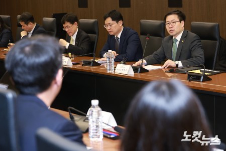 여한구 산업통상부 통상교섭본부장이 9일 오전 서울 중구 대한상공회의소에서 열린 미국 철강·알루미늄·구리 및 파생상품에 대한 무역확장법 232조 관세 개편 관련 민관 합동 점검회의에 참석해 모두발언을 하고 있다.