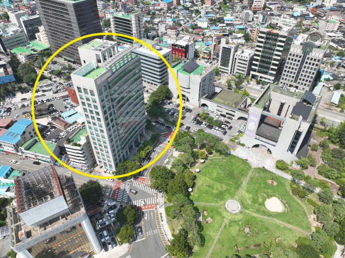 옛 현대해상 건물을 리모델링한 전주시청사 별관 전경. 전주시 제공