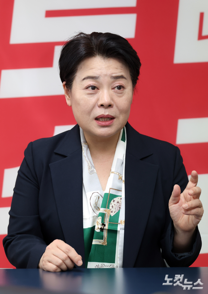 국민의힘 윤희숙 서울시장 경선 후보가 8일 서울 여의도 캠프 사무실에서 CBS노컷뉴스와 인터뷰를 하고 있다. 윤창원 기자