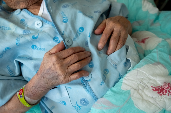 진모영 감독이 10일 페이스북에 올린 강계열씨 사진. 진모영 감독 페이스북