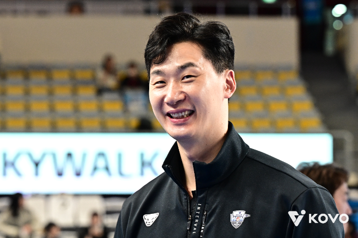 박철우 우리카드 신임 감독. 한국배구연맹