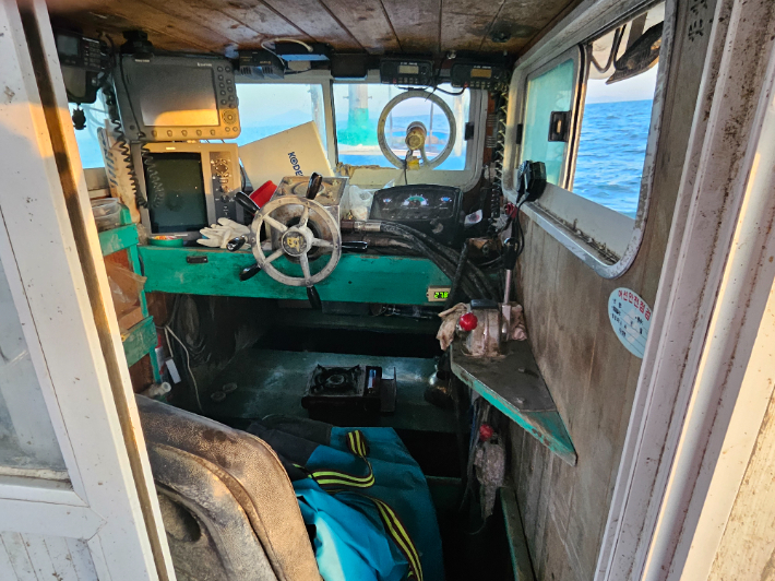 선박 조타실. 부산해양경찰서 제공