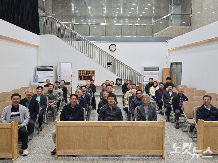 삼척·동해 기독교연합회는 서울 목동에 있는 CBS 본사를 방문해 프로그램 제작 현장을 견학하고 CBS의 방송 선교사역 현장을 둘러봤다. 최진성 아나운서