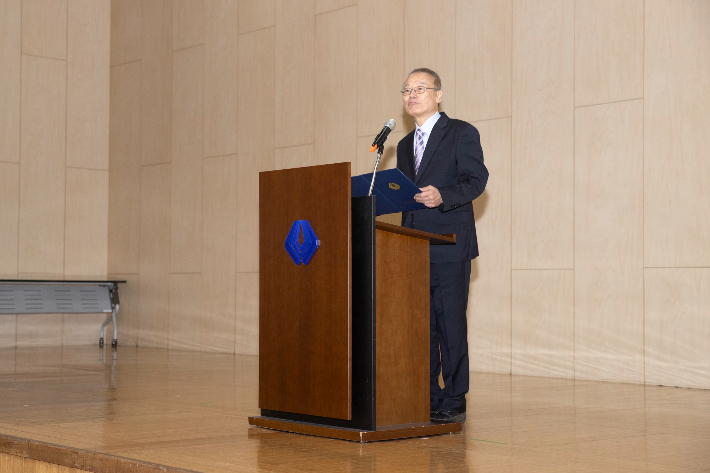 김희곤 신임 독립기념관장이 취임식에서 인사말을 하고 있다. 독립기념관 제공