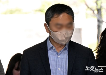 10조원대 전분 및 당류(전분당) 가격 담합 의혹을 받는 대상 임모 대표이사가 14일 서울 서초구 서울중앙지방법원에서 열린 구속 전 피의자 심문(영장실질심사)에 출석하고 있다.