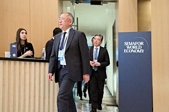 2026 세마포 월드 이코노미 행사에 참석한 현대차그룹 정의선 회장. 현대자동차그룹 제공