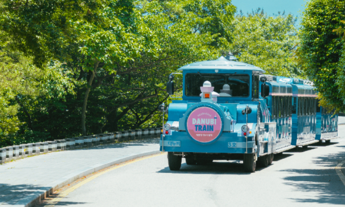 다누비열차. 부산관광공사 제공