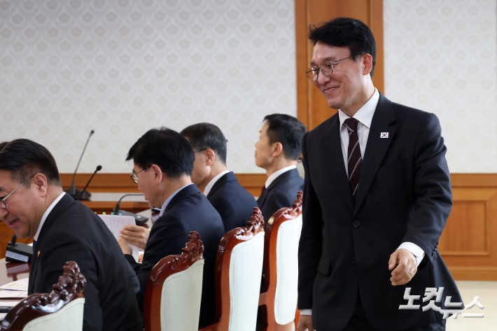 공명선거 관계장관회의 참석하는 김민석 총리