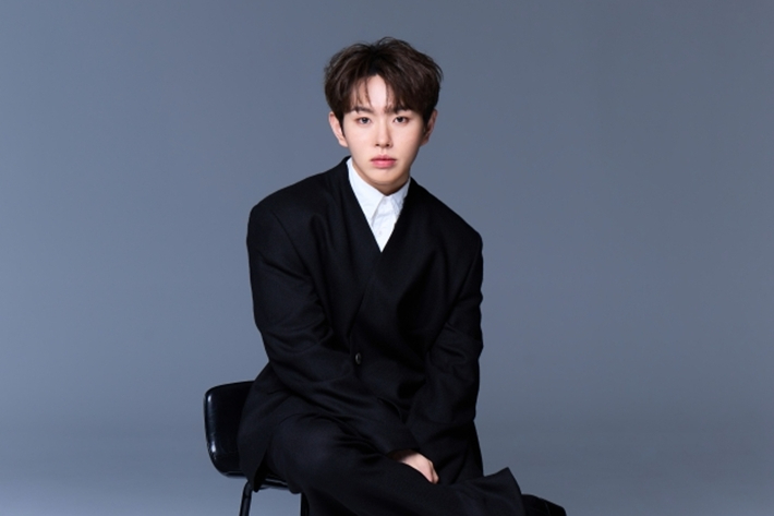 가수 이병찬이 오는 16일 새 미니앨범 '우리 우주로'를 낸다. 더블엑스엔터테인먼트 제공