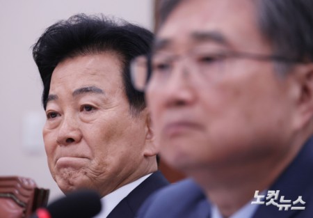 외통위 출석한 통일장관