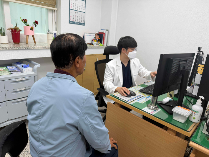공중보건의사 근무 모습. 전라남도 제공