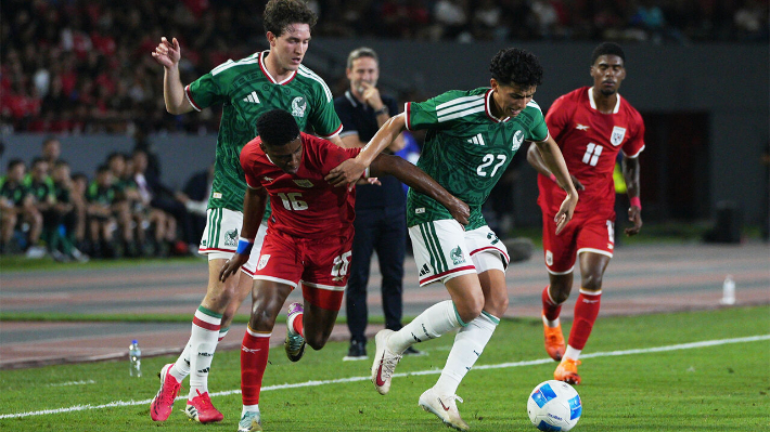 파나마와의 친선경기에서 멕시코 국가대표 데뷔전을 치른 레데스마(27번). 연합뉴스