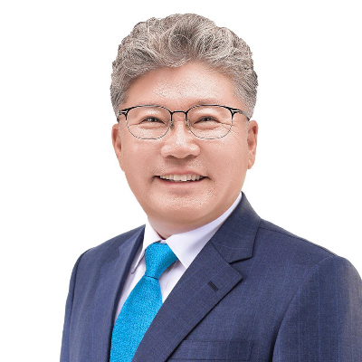 더불어민주당 영광군수 후보로 선출된 현직인 장세일 후보