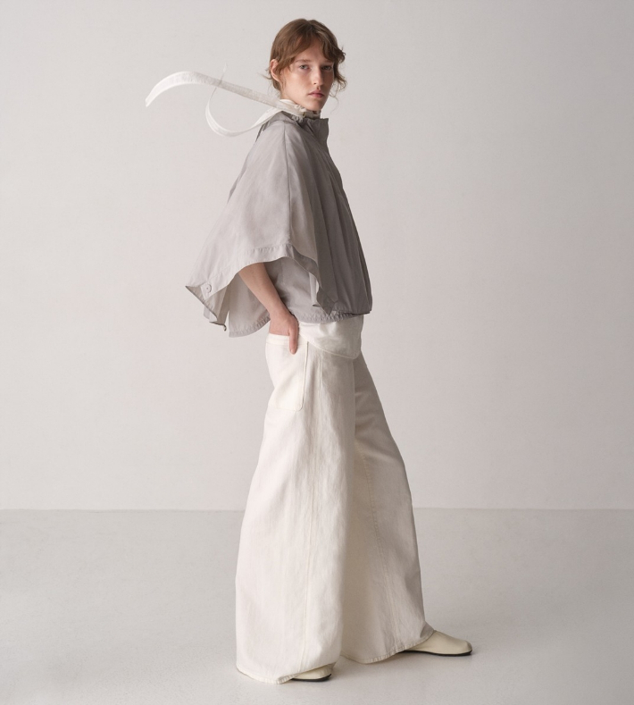 구호(KUHO)가 2026년 봄·여름 시즌 컬렉션의 새 캠페인을 공개했다. 삼성물산 제공