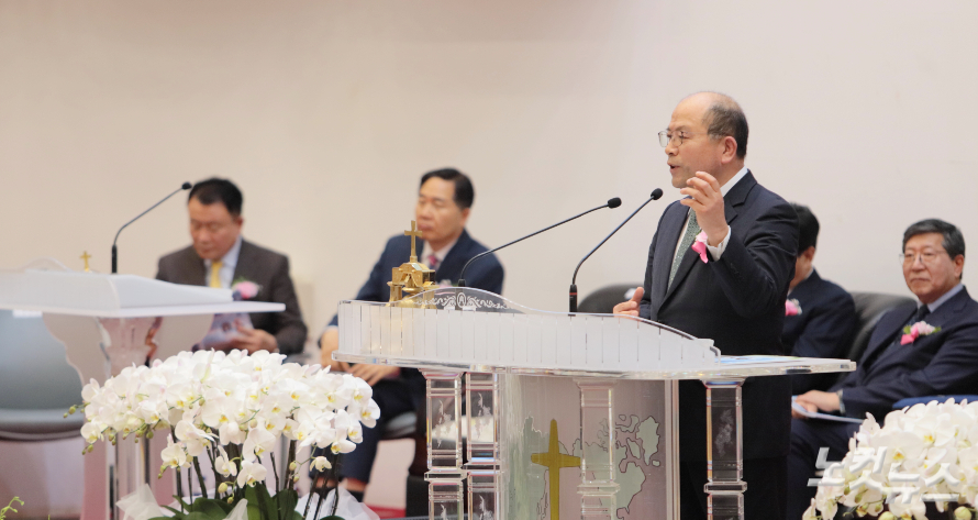 광교협 대표회장 정석윤 목사(광주상록교회)가 부활절 메시지를 통해 "부활의 복음은 평화이자 현재적이고 구체적인 희망이다"고 말하고 있다. 한세민 기자