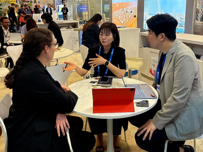 강원관광재단은 지난 13일부터 16일까지 미국 마이애미에서 개최된 'Seatrade Cruise Global 2026' 박람회에 참가해 속초항을 중심으로 한 크루즈 기항지 유치 마케팅을 적극 추진했다. 강원관광재단 제공