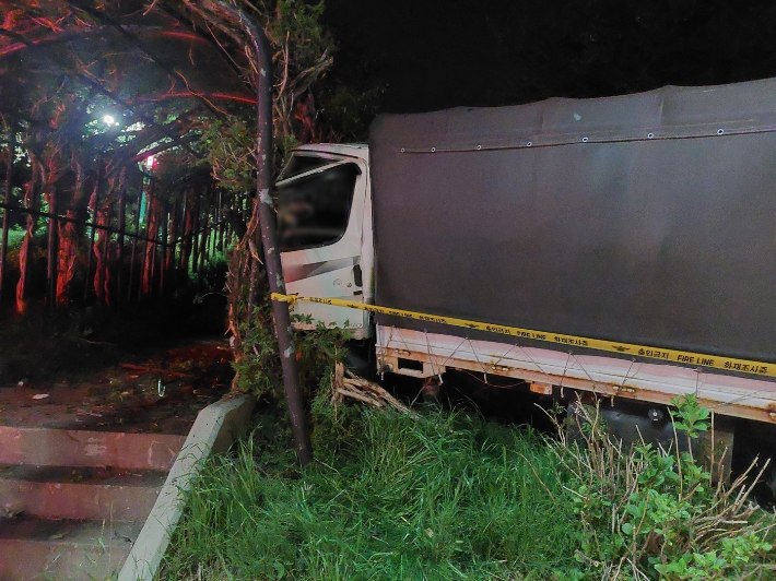 17일 부산 사상구 교통사고 현장. 부산경찰청 제공