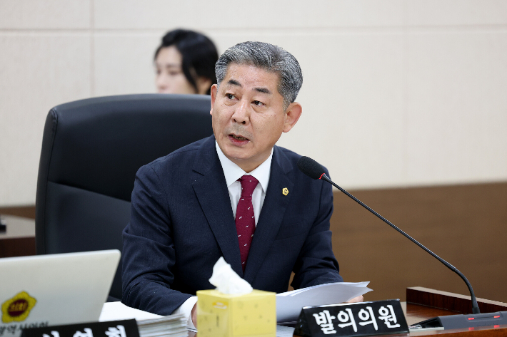 정해권 인천시의회 의장. 인천시의회 제공