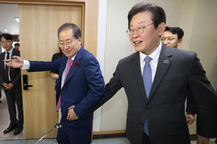 李대통령과 회담 '썰' 푼 홍준표…"총리설? 백수라 밥 준다 해서 간 것"[노컷브이]