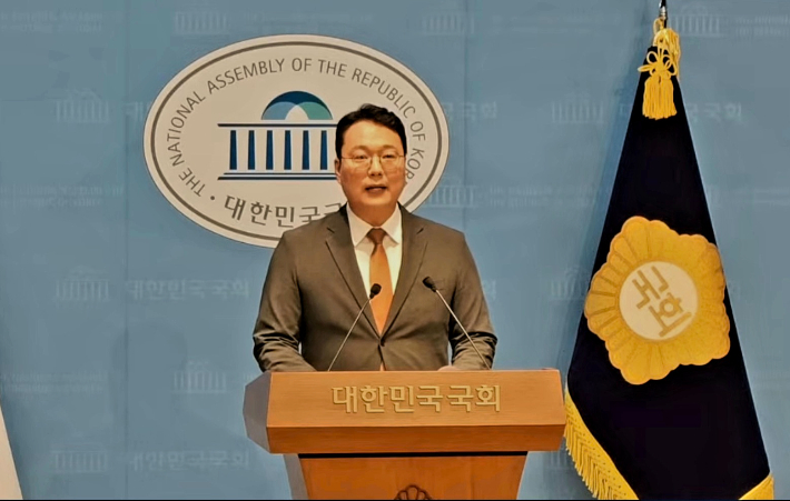 개혁신당 천하람 의원이 19일 국회 기자회견에서 발언을 하고 있다. 개혁신당 제공   