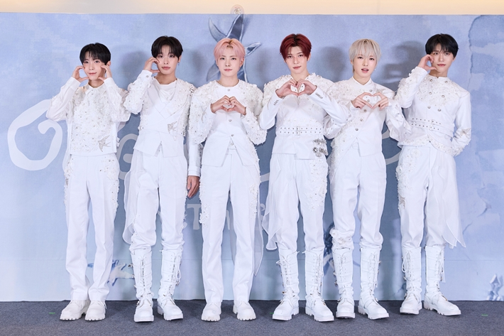 그룹 NCT 위시가 19일 오후 3시 기자간담회를 열어 앙코르 콘서트와 정규 1집 '오드 투 러브' 발매 소감을 밝혔다. SM엔터테인먼트 제공