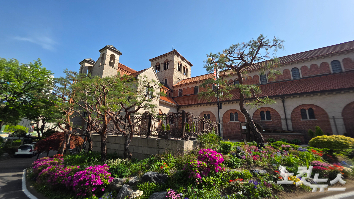 서울 중구 언덕에 위치한 대한성공회 서울주교좌성당이 축성 100주년을 맞았다. 최창민 기자