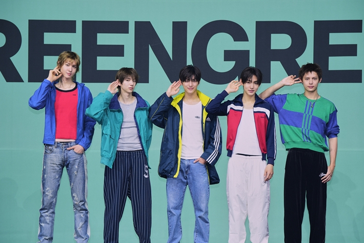 코르티스의 미니 2집 '그린그린'은 오는 5월 4일 저녁 6시 각종 음악 사이트에서 발매된다. 빅히트 뮤직 제공