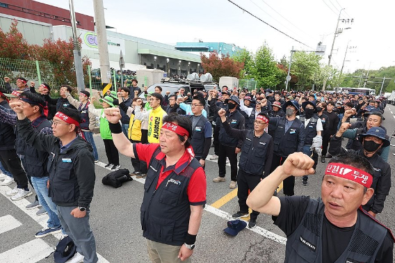 진주 사고 현장. 연합뉴스