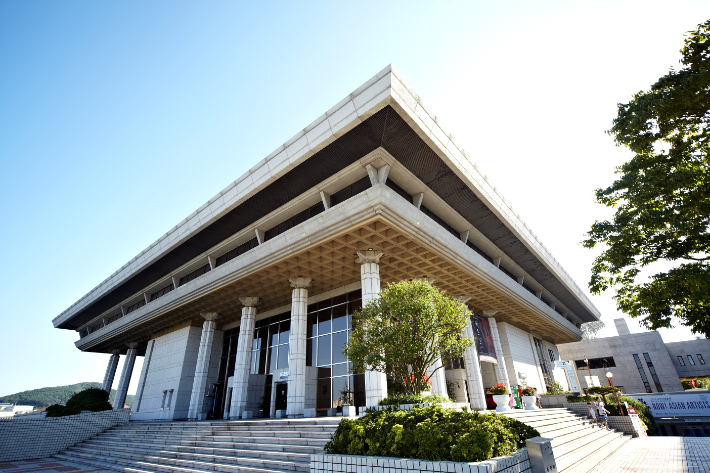 부산문화회관 제공