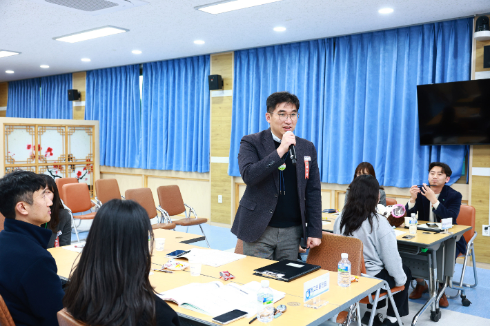 지난해 열린 혁신 아이디어 뱅크 연구 보고회. 울진군 제공