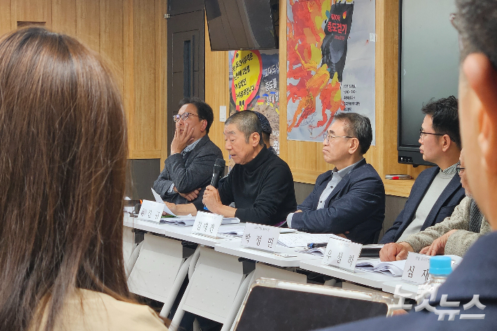 중도문화연대와 강원평화경제연구소, 레고랜드범시민대책위원회 등 7개 시민사회단체로 꾸려진 중도문화연대는 지난 9일 강원대 사회과학대학에서 '중도역사문화생태공원 조성을 위한 시민토론회'를 개최했다. 구본호 기자