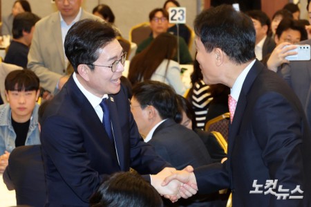 인사하는 오세훈-정원오