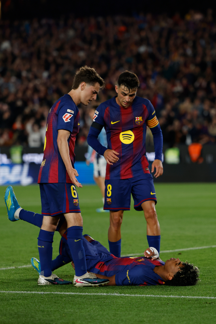 쓰러진 라민 야말. 연합뉴스