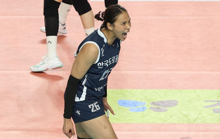 GS칼텍스와 차기 시즌 아시아 쿼터로 뛰게 된 전 도로공사 타나차. 연합뉴스 