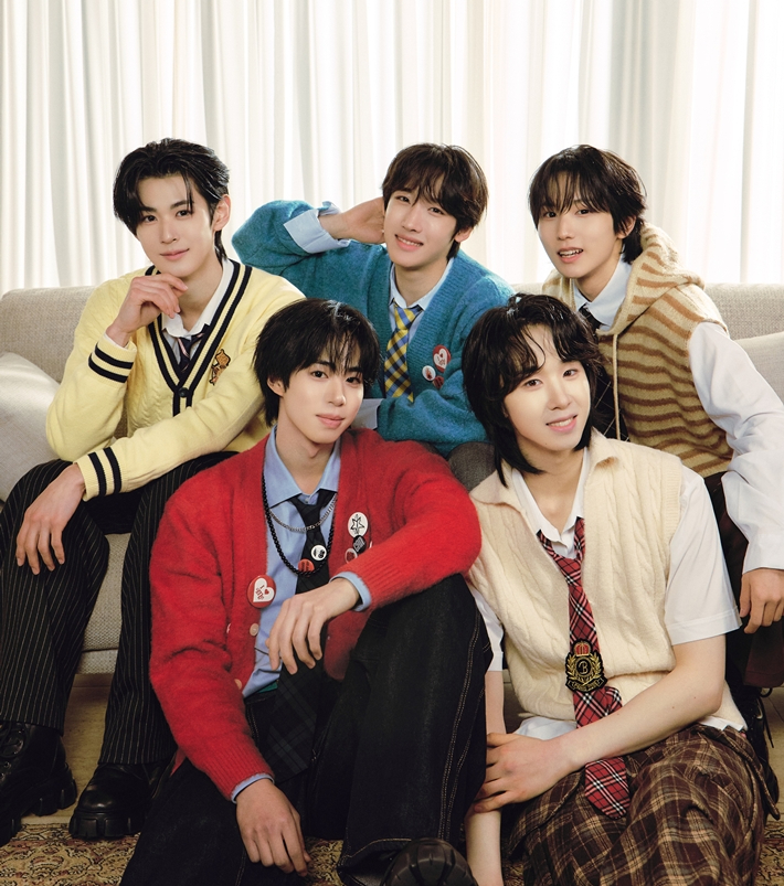 지난 16일 오후, 서울 용산구 이엔터테인먼트에서 신인 보이그룹 엠비오를 만났다. 이엔터테인먼트 제공