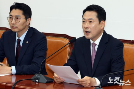 발언하는 장동혁 대표