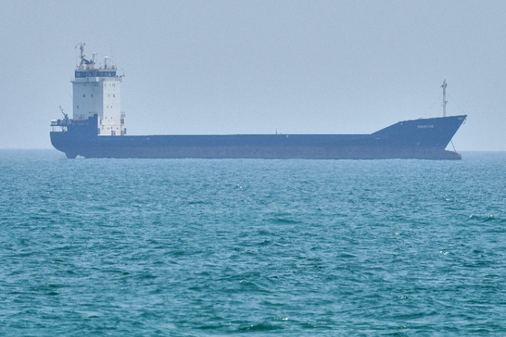 호르무즈 해협에 정박한 유조선. 연합뉴스