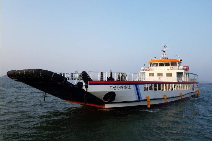 고군산군도를 운항하는 고군산카훼리호. 군산지방해양수산청 제공