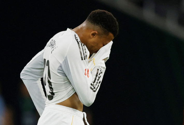 망연자실 음바페. 연합뉴스