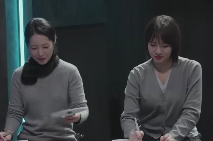 좌측부터 강전애 변호사, 박성민 전 최고위원. 웨이브 제공