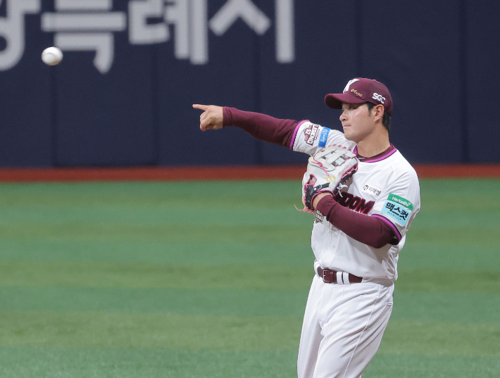 특별 엔트리로 은퇴 경기를 치른 박병호 코치. 연합뉴스