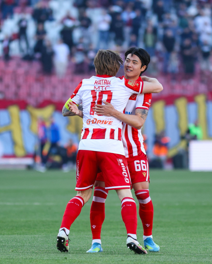 설영우. 츠르베나 즈베즈다 페이스북