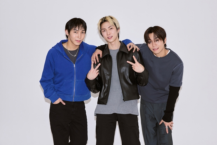 승한앤소울. 가운데가 승한. SM엔터테인먼트 제공